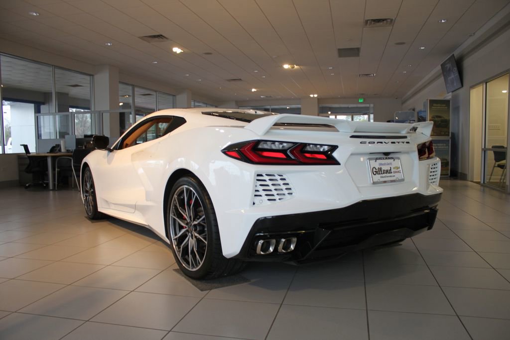 Used 2023 Chevrolet Corvette Stingray Premium Cpe w/ Z51 Performance Package image 17