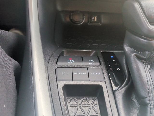 Used 2025 Toyota RAV4 LE image 22