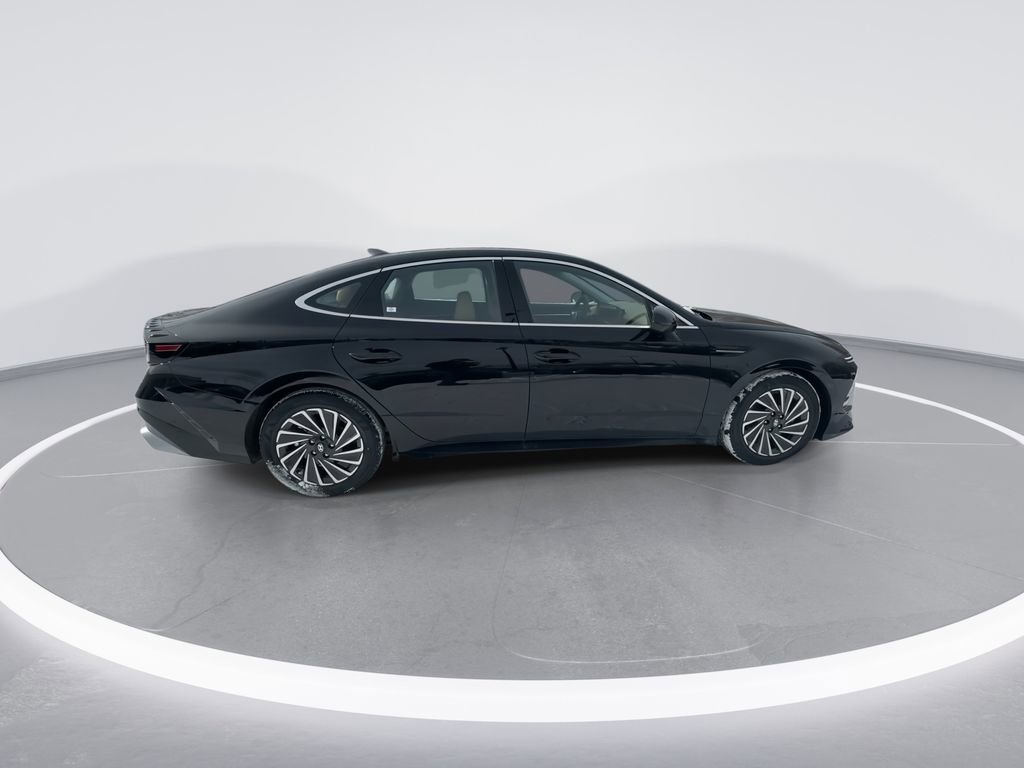 New 2026 Hyundai Sonata Limited FWD image 9