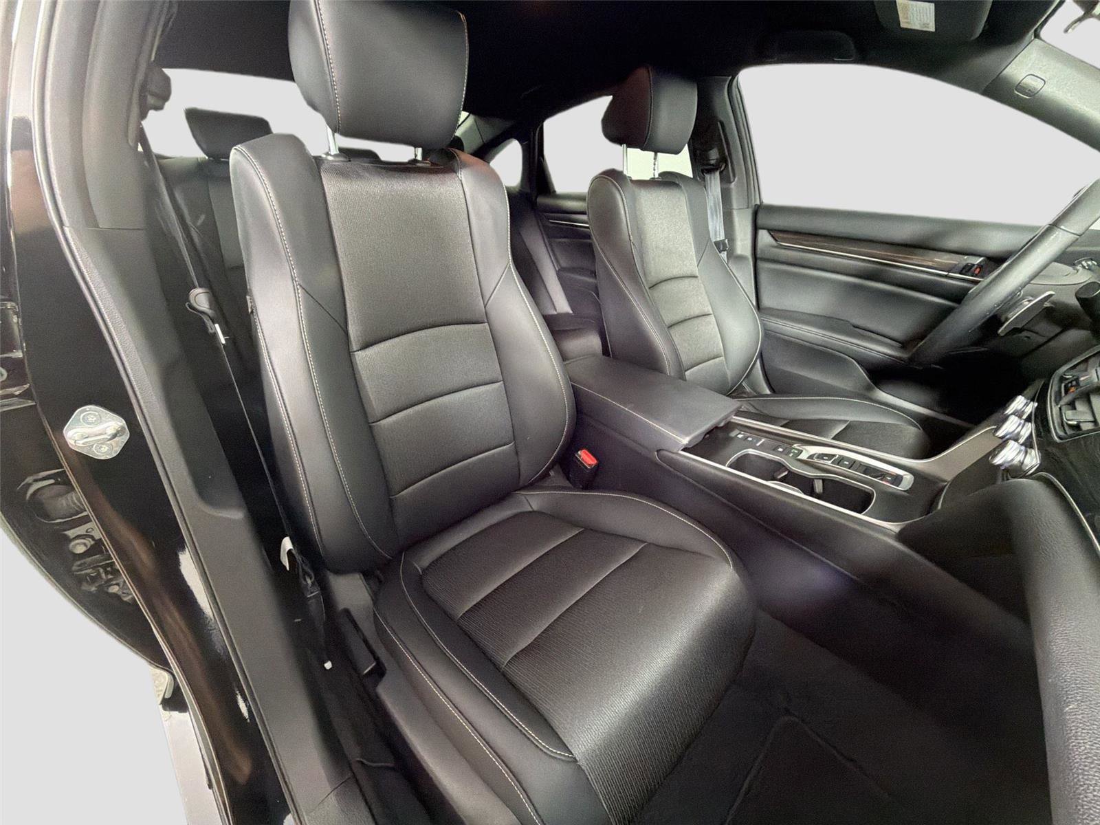 Used 2022 Honda Accord Sport image 24