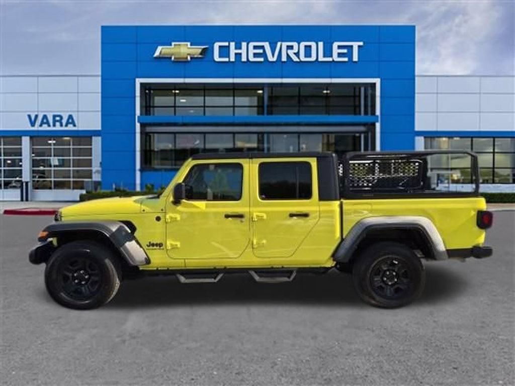 Used 2023 Jeep Gladiator Sport AWD/4WD image 2