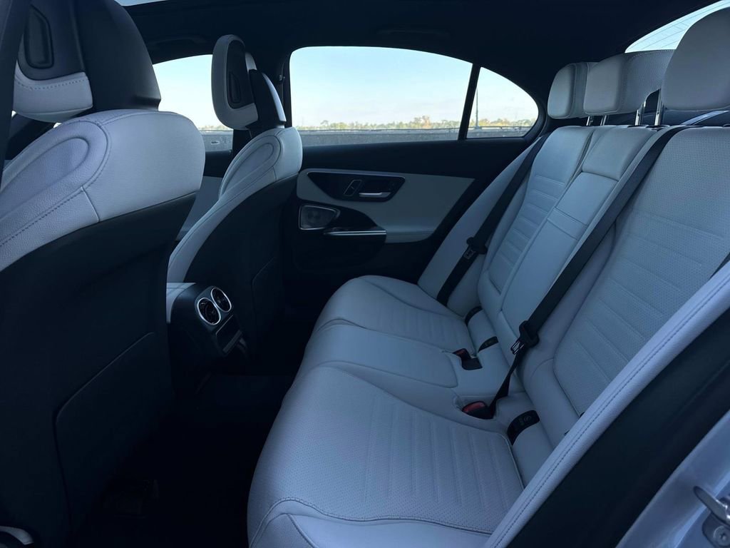 Used 2024 Mercedes-Benz C 300 Sedan image 7
