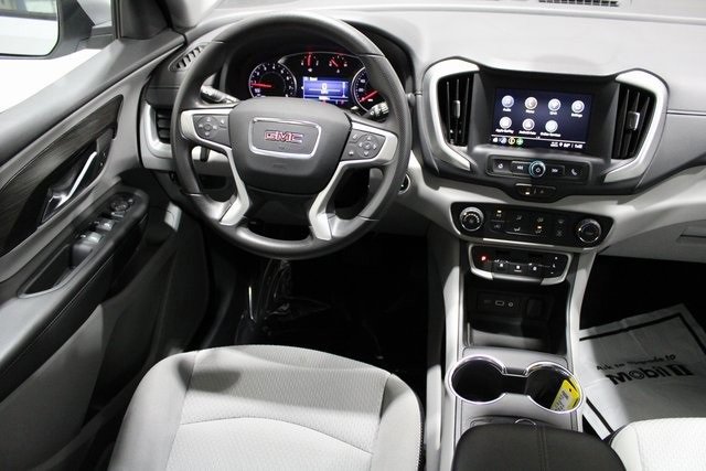 Used 2022 GMC Terrain SLE w/ Fleet Convenience Package image 15