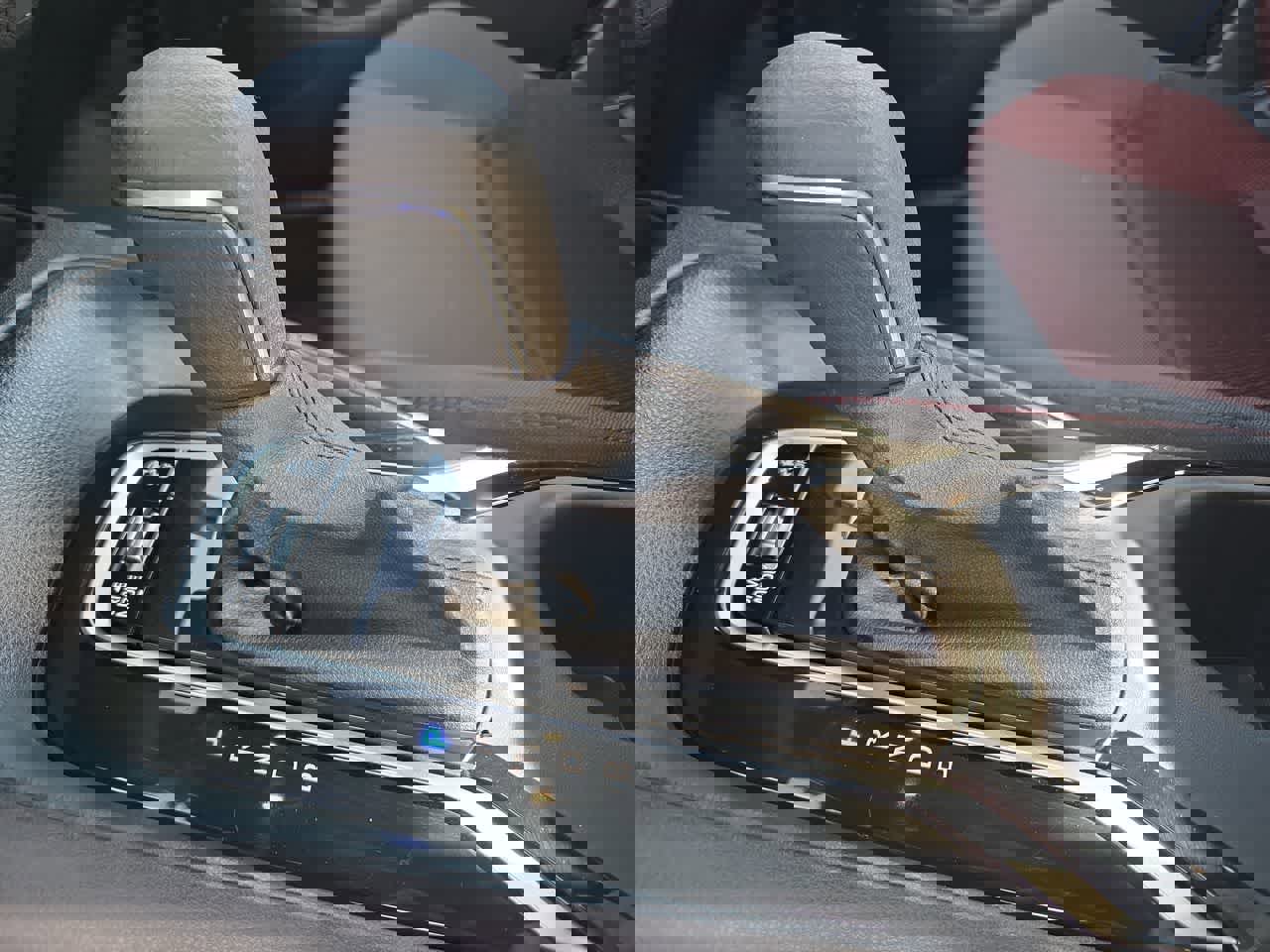 Certified 2025 Toyota Corolla SE image 21