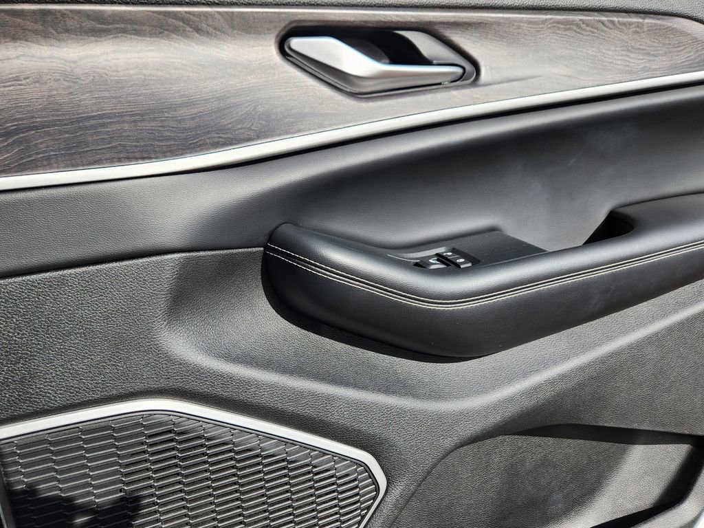 Used 2024 Jeep Grand Cherokee Limited 4xe image 21