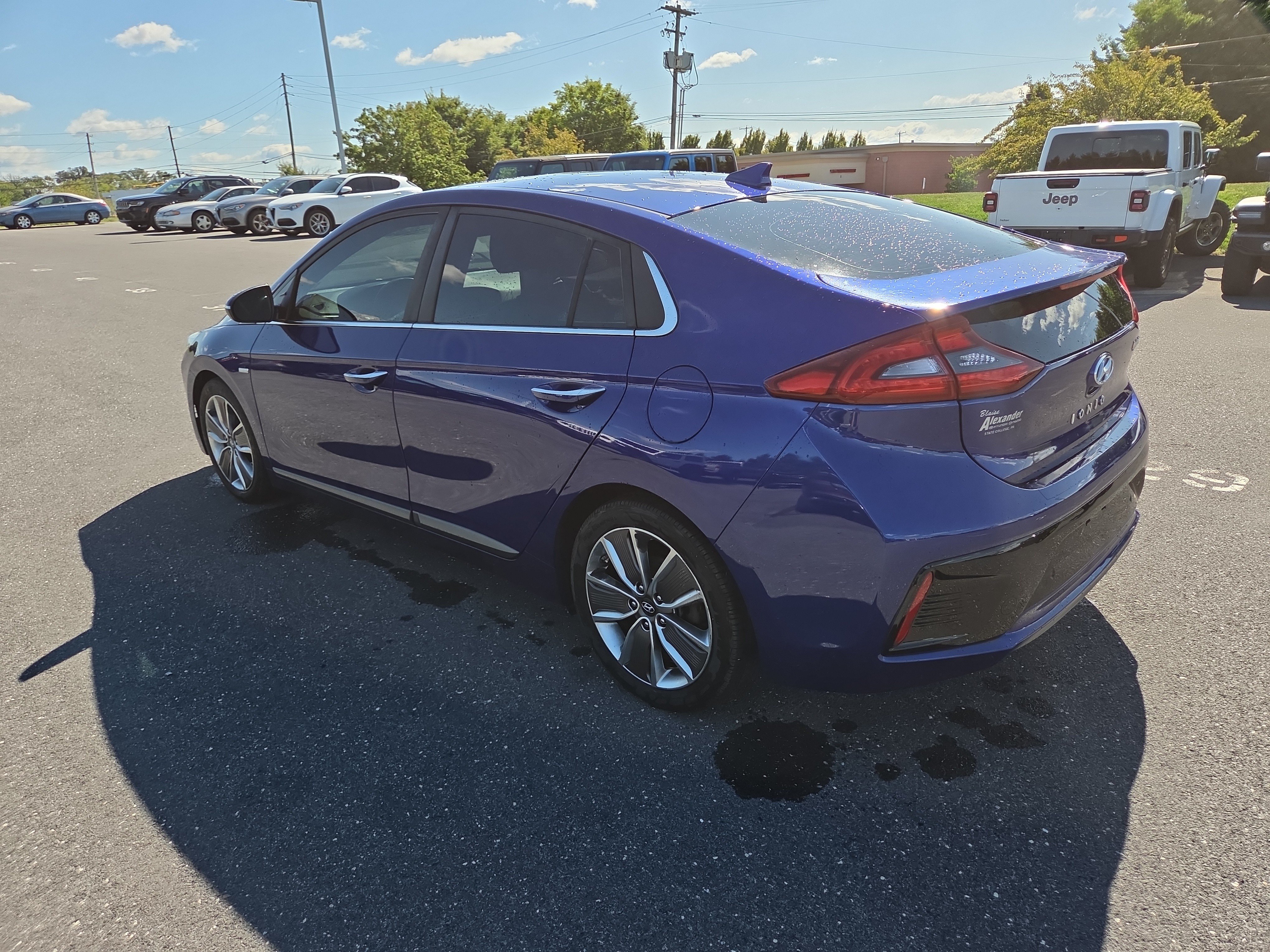 Used 2019 Hyundai Ioniq Limited w/ Ultimate Package 02 FWD image 12