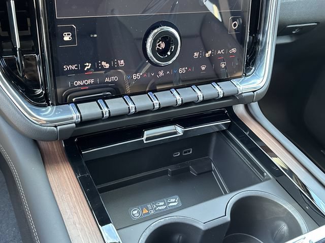 New 2026 GMC Yukon XL Denali w/ Sun & Power Step Package RWD image 31