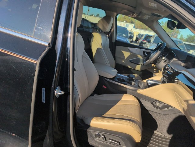 Used 2023 Acura MDX w/ Technology Package FWD image 31