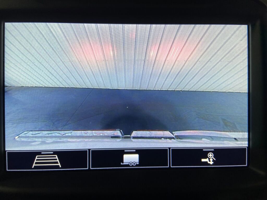 Used 2020 GMC Sierra 1500 SLE w/ SLE Value Package image 12