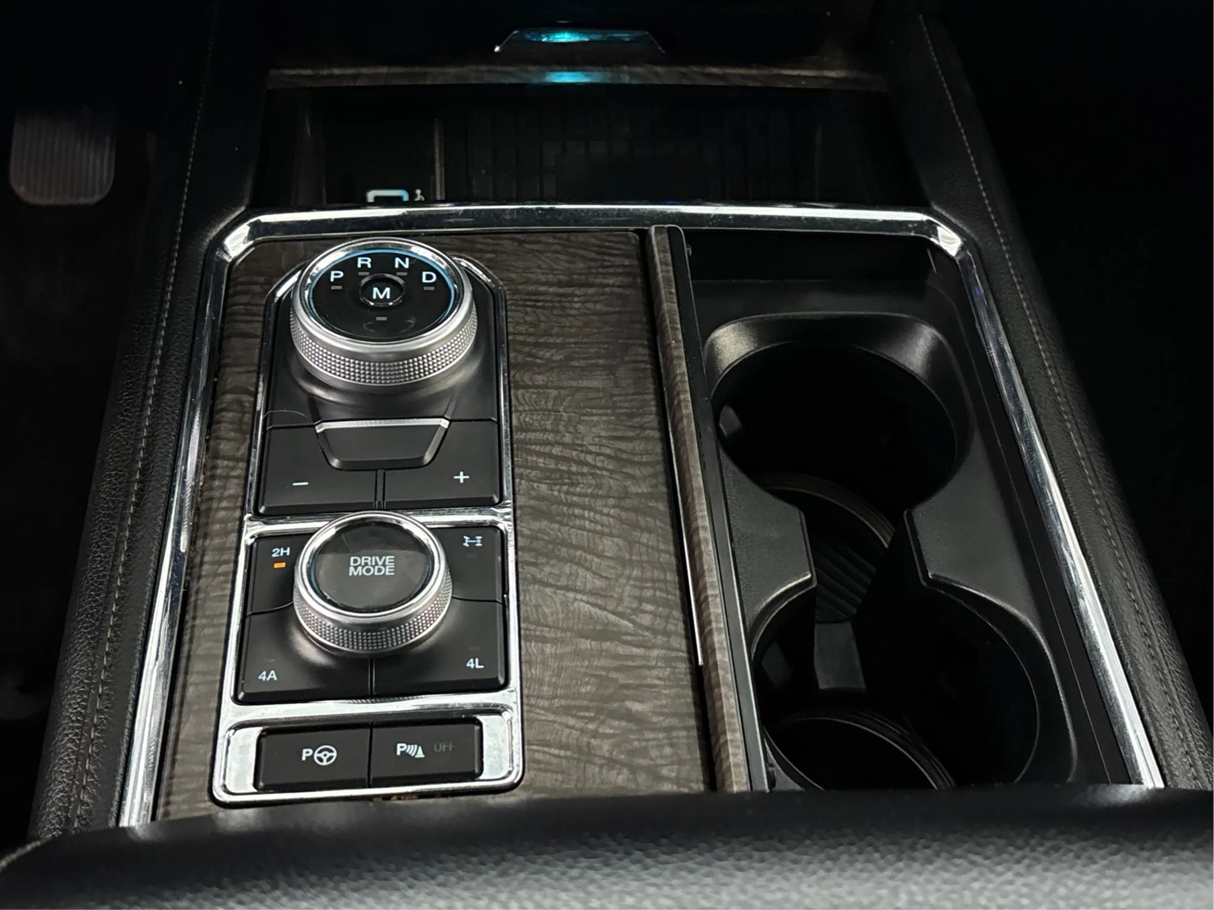 Used 2018 Ford Expedition Limited w/ Equipment Group 301A image 22