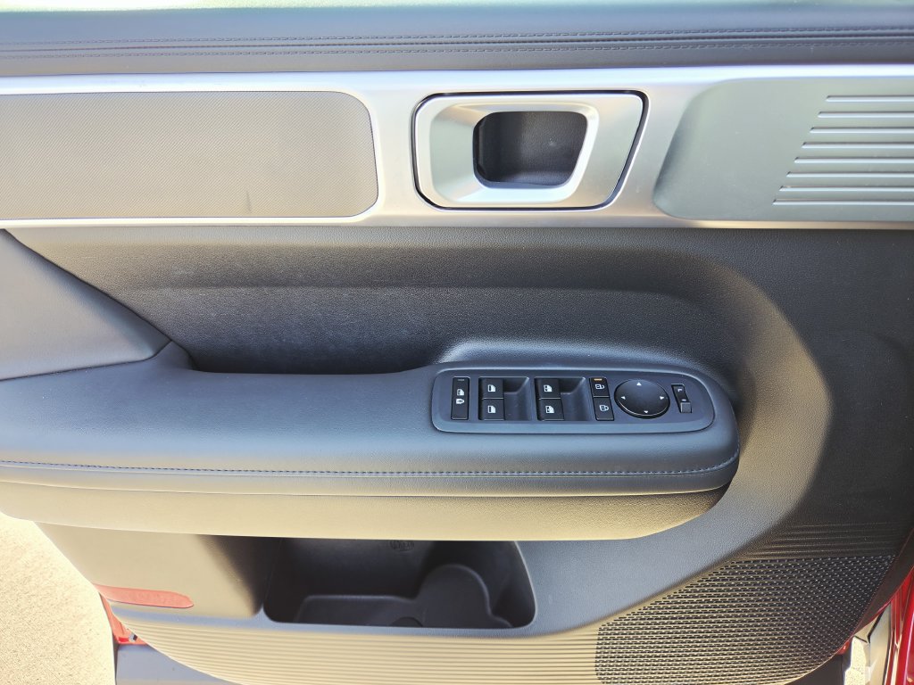 Used 2024 Hyundai Santa Fe XRT AWD/4WD image 13