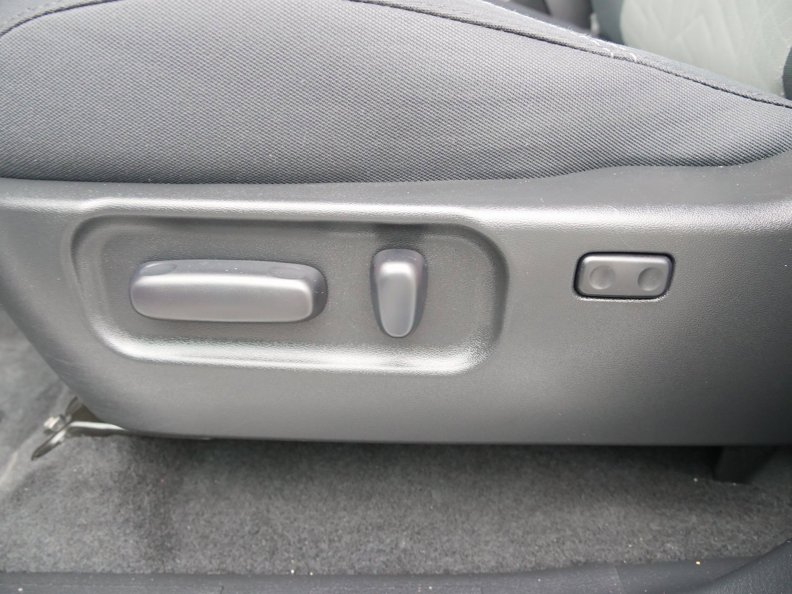 Used 2021 Toyota Tacoma TRD Sport image 16