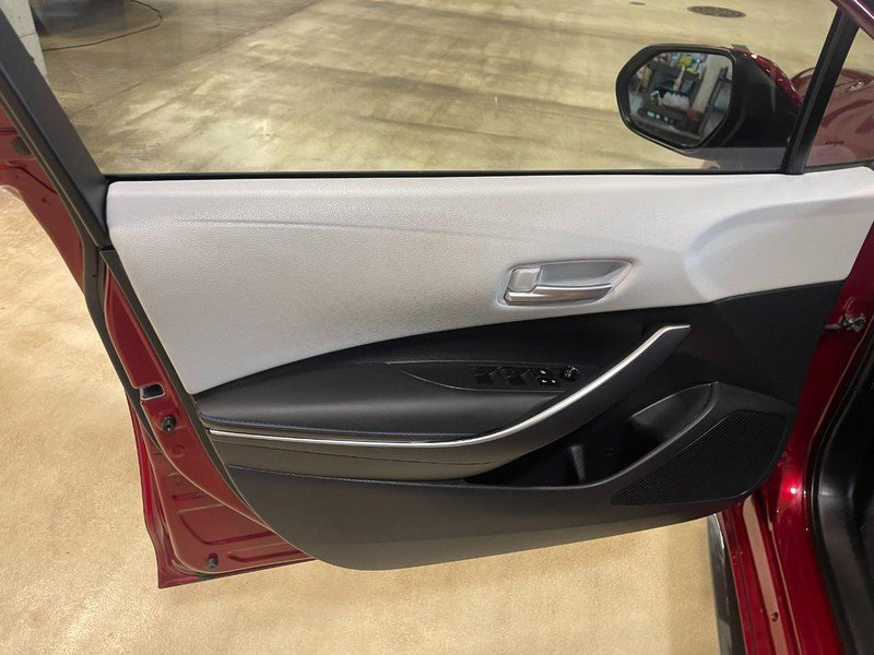 Used 2022 Toyota Corolla SE image 19