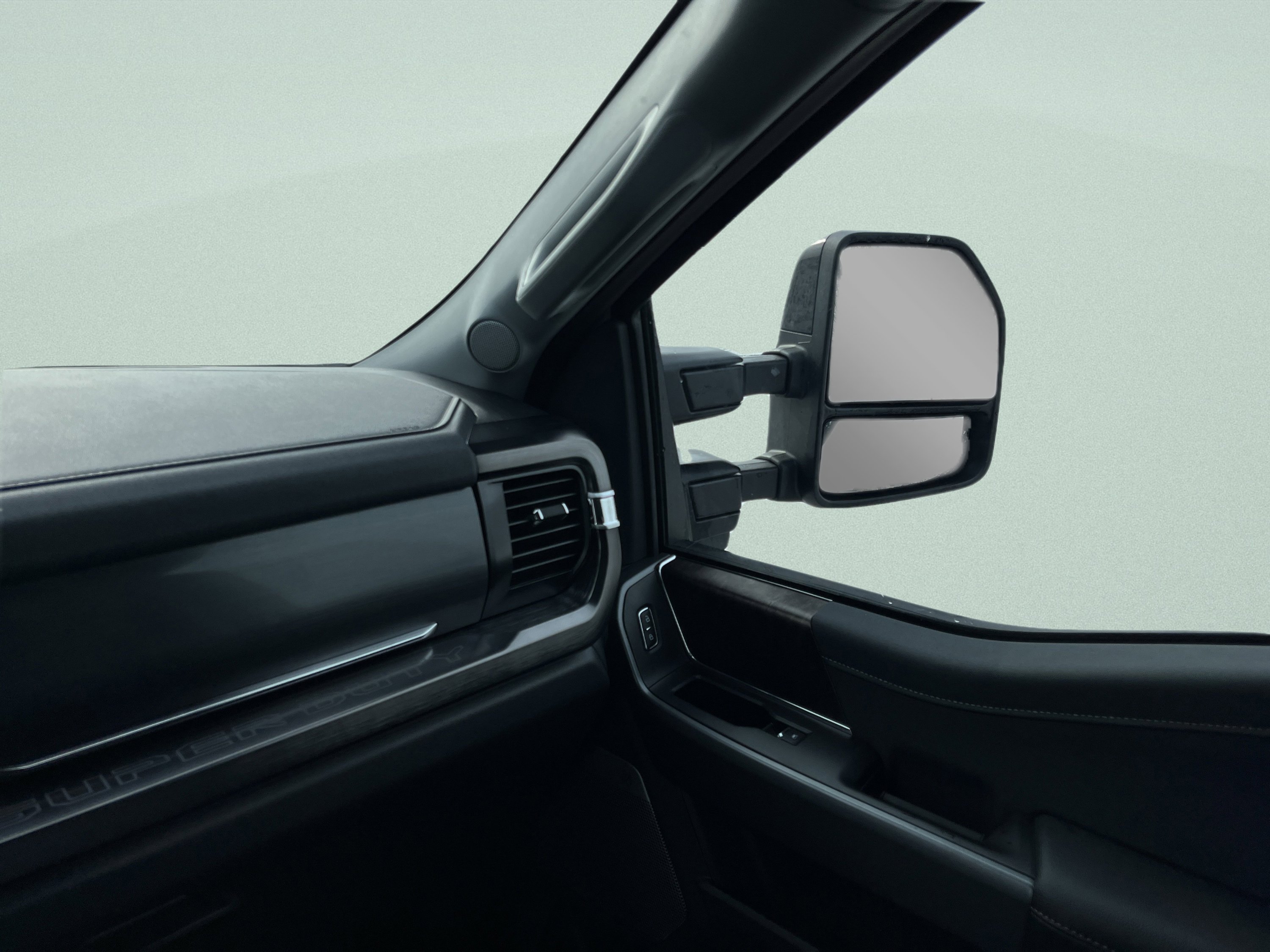 Used 2026 Ford F250 Lariat w/ Tremor Off-Road Package image 26