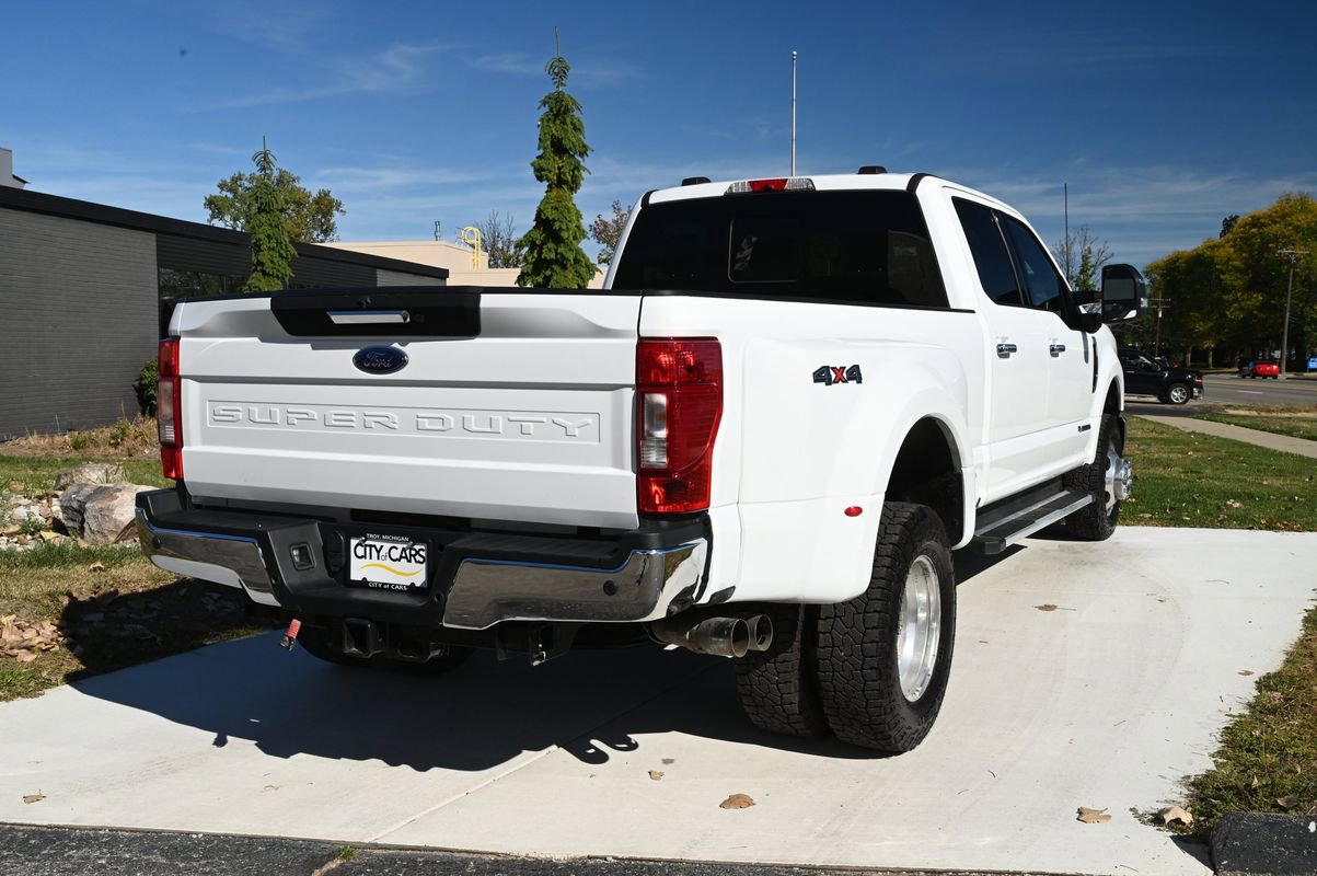 Used 2022 Ford F350 Lariat w/ Chrome Package image 5