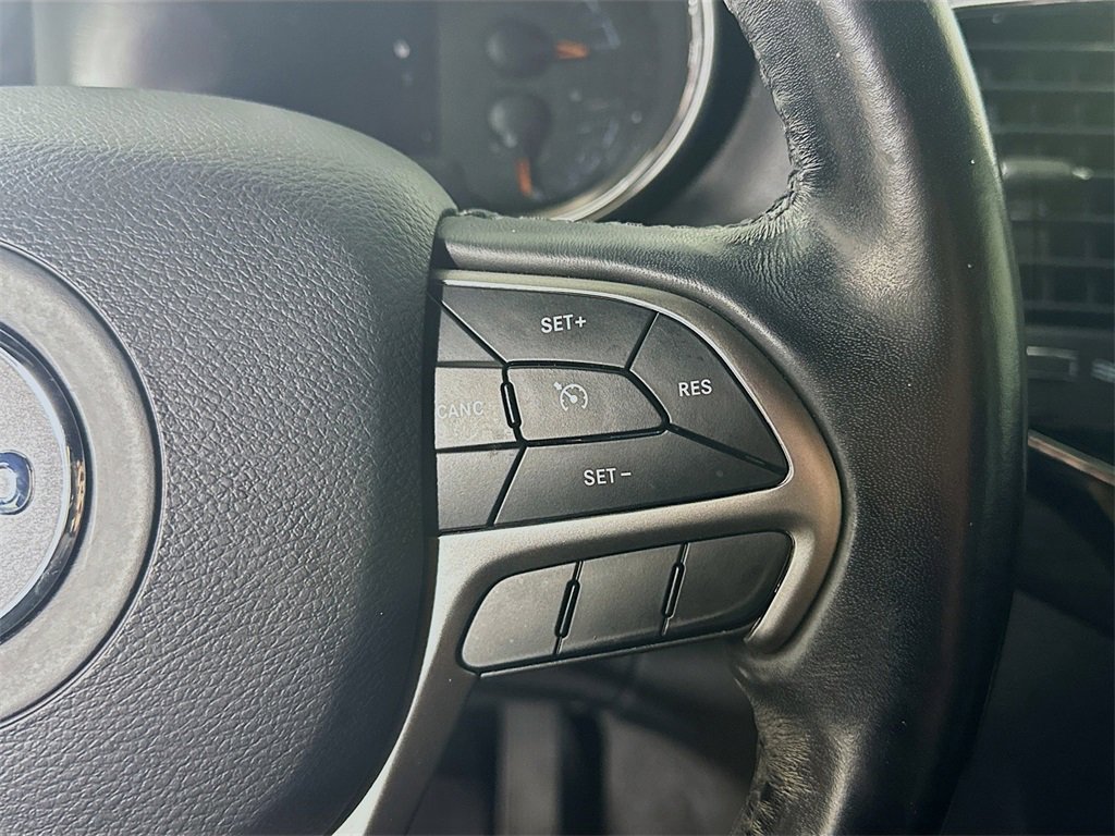 Used 2020 Jeep Grand Cherokee Altitude image 27