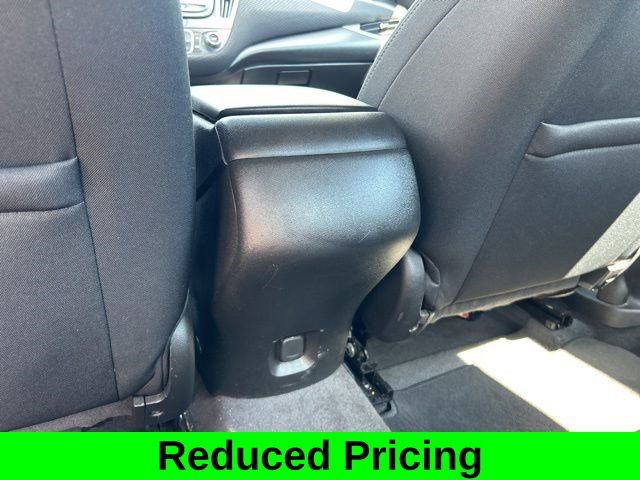 Used 2020 Chevrolet Malibu LS image 35