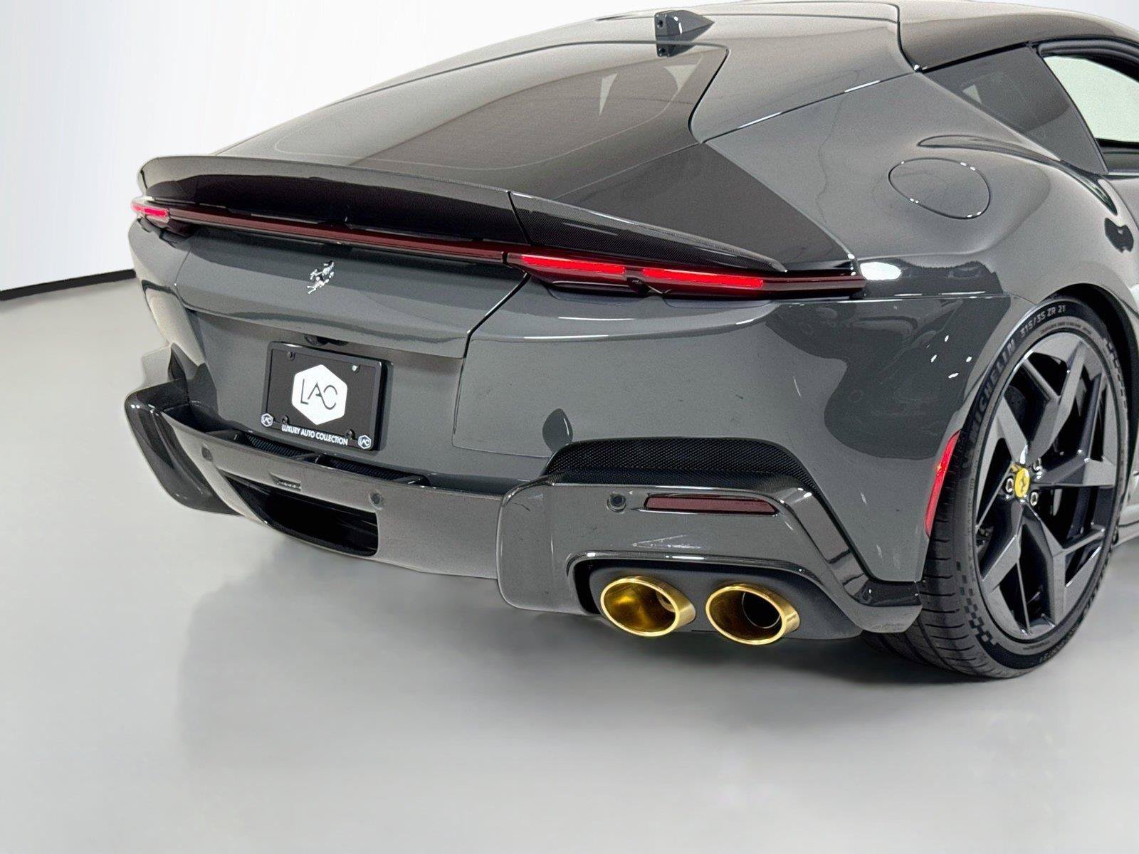Used 2025 Ferrari 12Cilindri RWD image 35