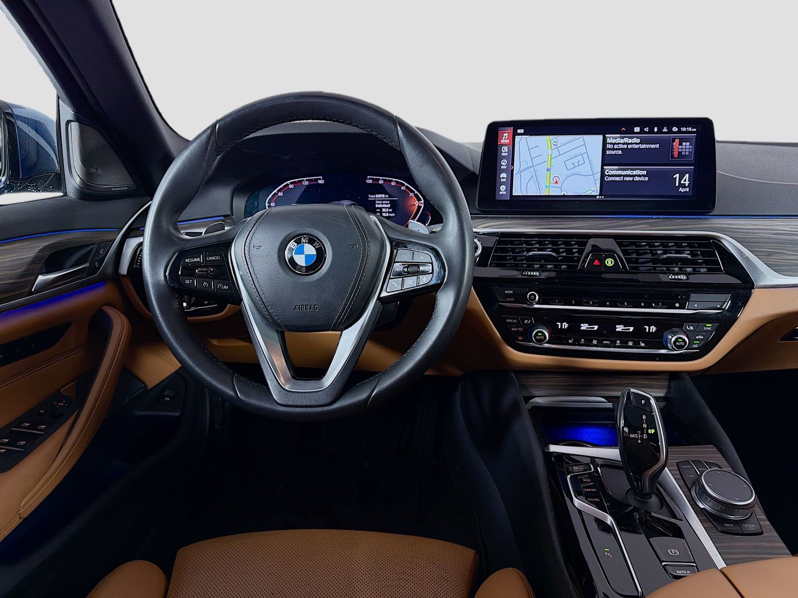 Used 2023 BMW 540i w/ Premium Package image 26