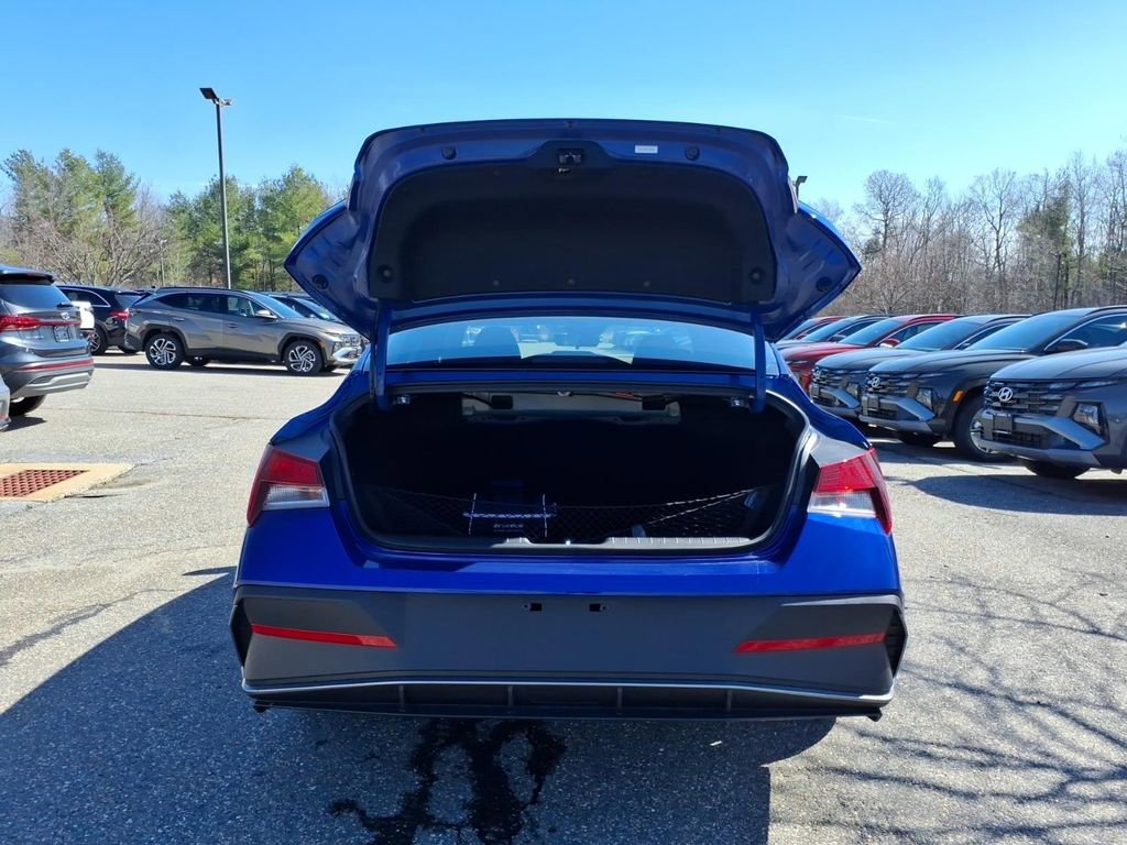 New 2025 Hyundai Elantra Sport image 5