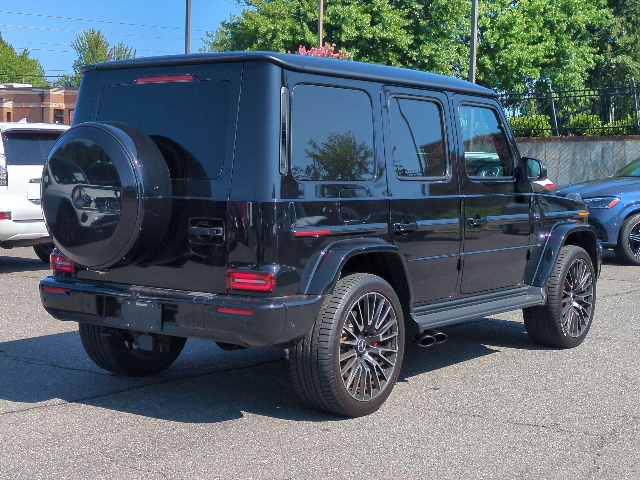 Used 2025 Mercedes-Benz G 63 AMG 4MATIC image 3