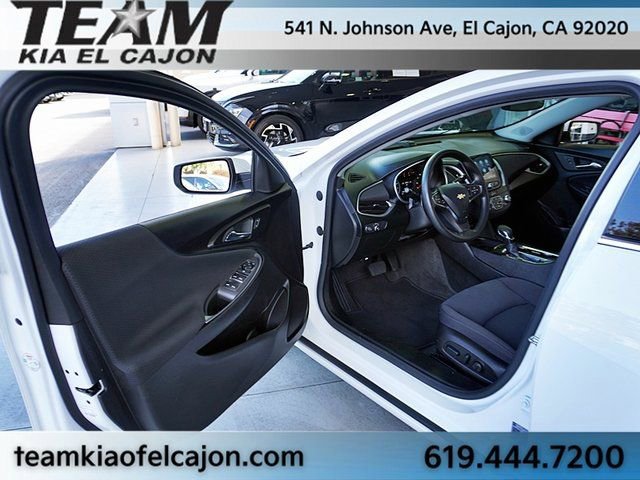 Used 2024 Chevrolet Malibu LT image 34