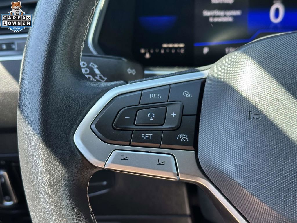 Used 2022 Volkswagen Tiguan SE w/ Panoramic Sunroof Package AWD/4WD image 21