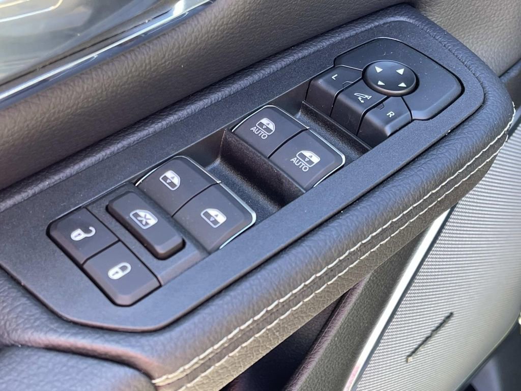 Used 2026 RAM 1500 Laramie w/ Night Edition image 22