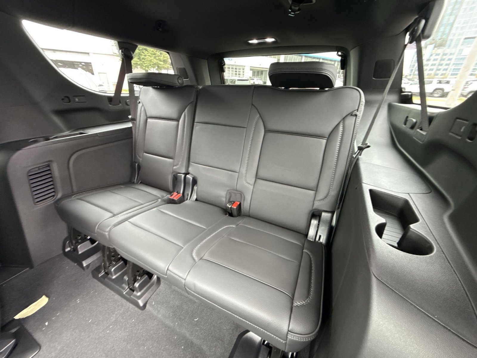 New 2026 GMC Yukon XL Denali w/ Denali Reserve Package image 25