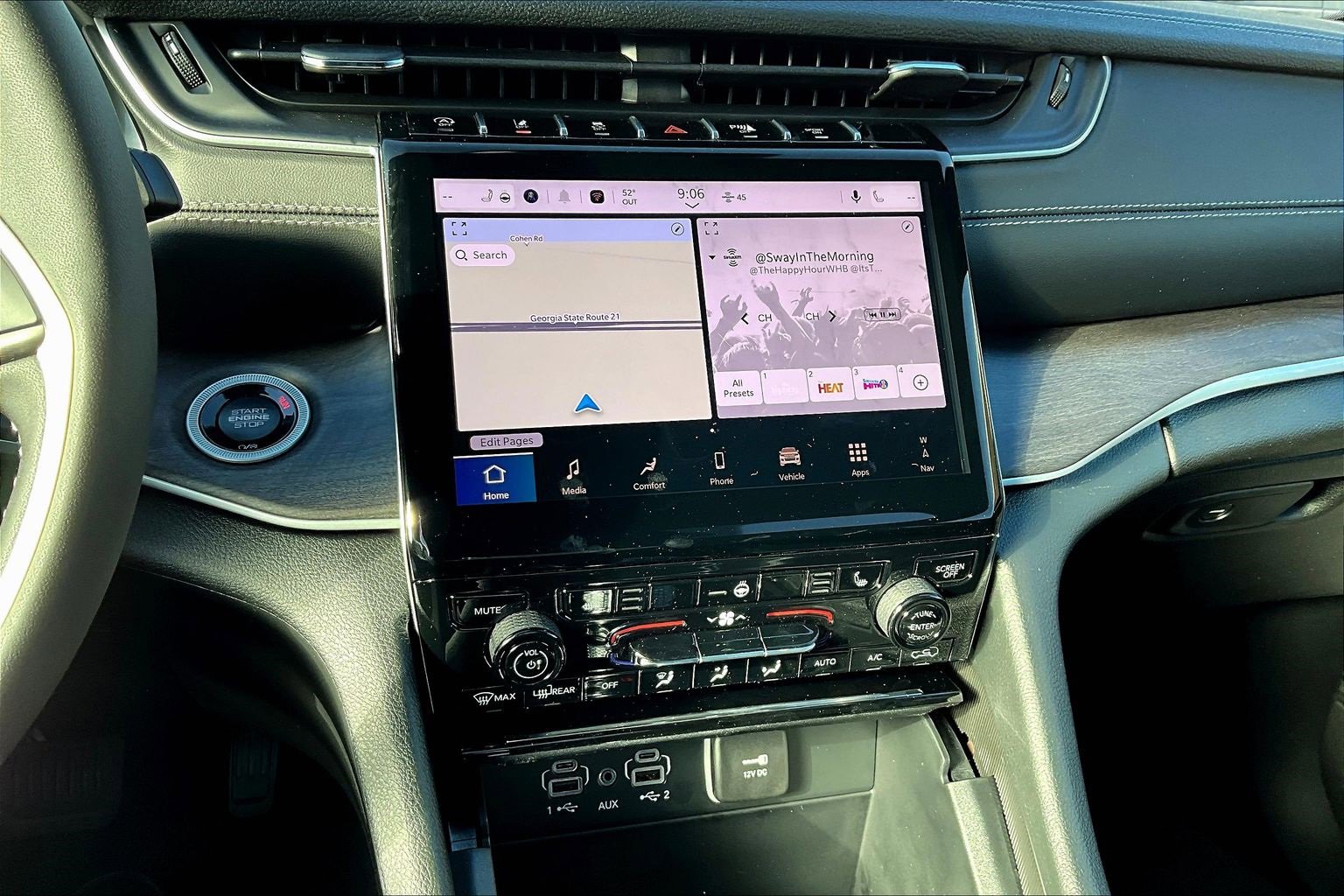 New 2025 Jeep Grand Cherokee L Limited w/ Black Appearance Package image 6