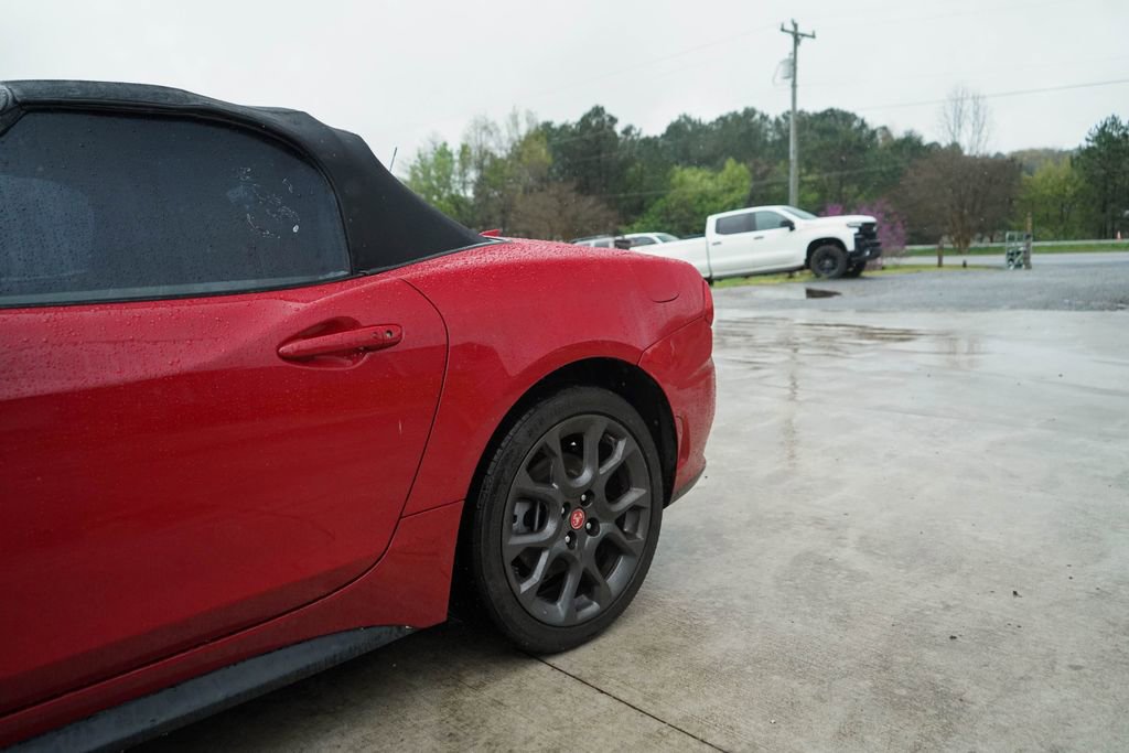 Used 2019 FIAT 124 Spider Abarth w/ Navigation & Sound Group image 15