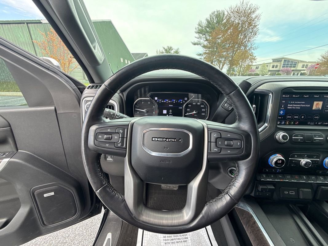 Used 2021 GMC Sierra 2500 Denali w/ Denali Black Diamond Edition AWD/4WD image 17