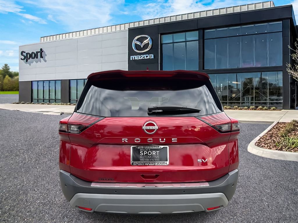 Used 2023 Nissan Rogue SV image 4