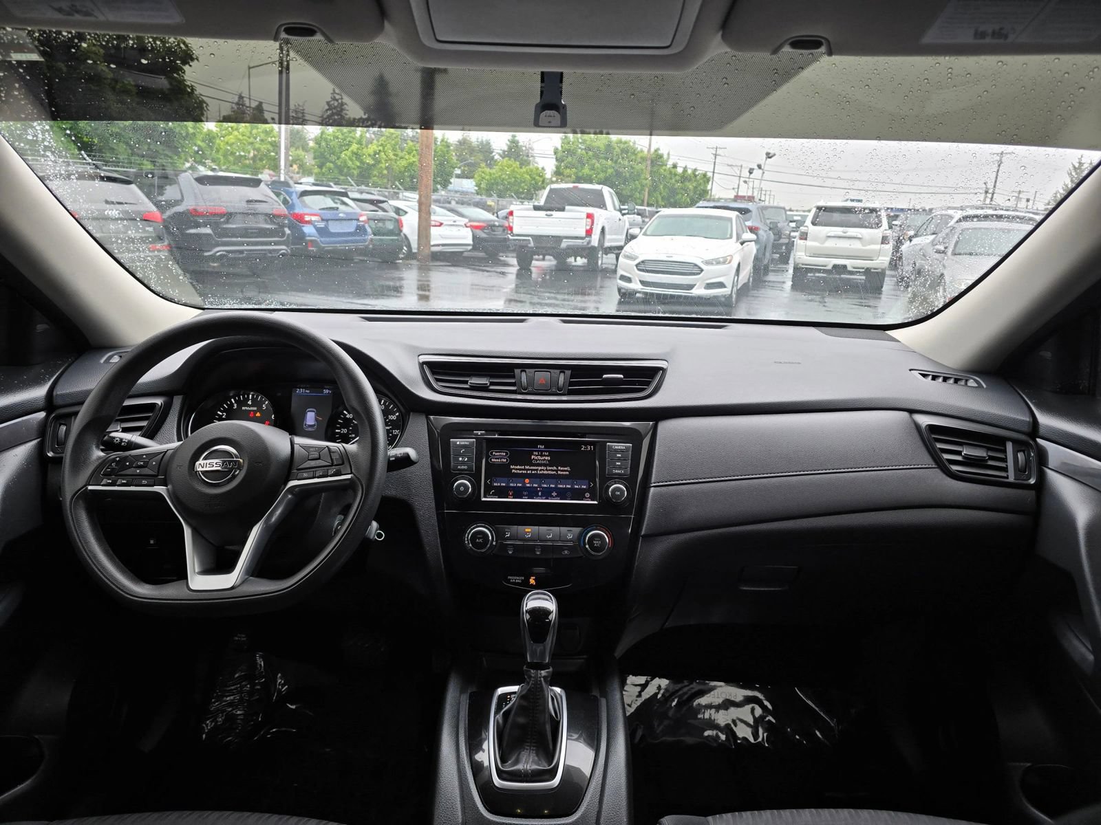 Used 2018 Nissan Rogue S AWD/4WD image 12