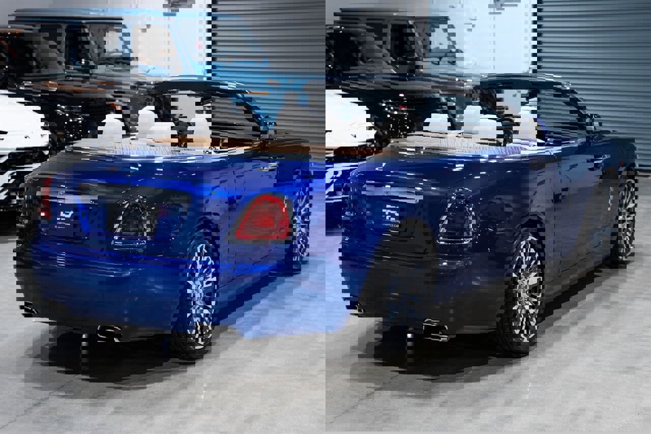 Used 2016 Rolls-Royce Dawn image 7