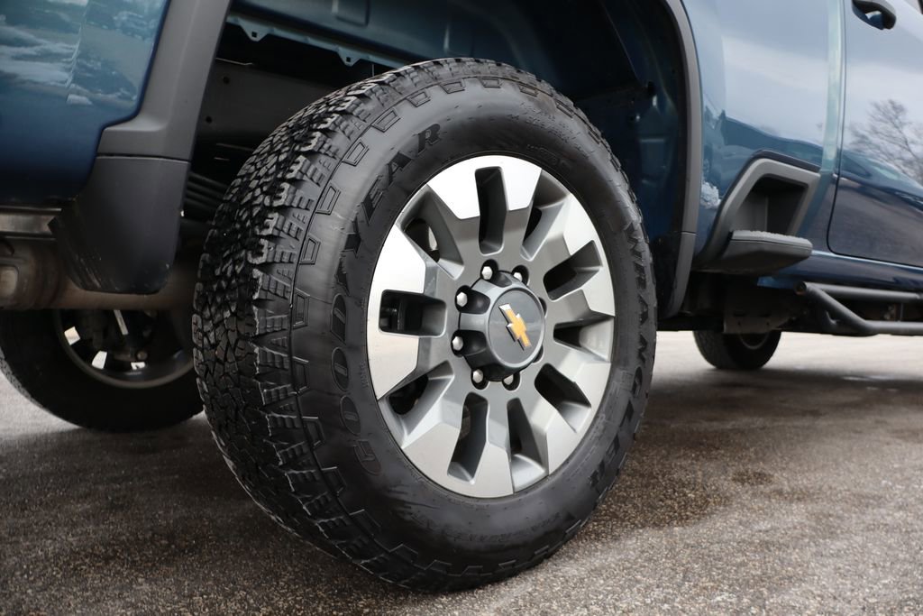Used 2024 Chevrolet Silverado 2500 Custom w/ Custom Value Package image 38