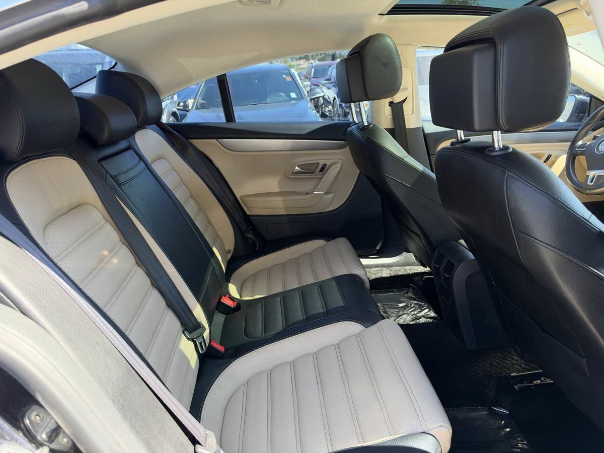 Used 2013 Volkswagen CC Lux FWD image 13