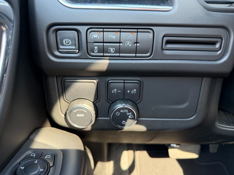 Used 2023 Chevrolet Tahoe RST w/ Luxury Package RWD image 38
