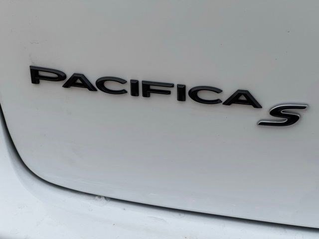 New 2026 Chrysler Pacifica Select image 39
