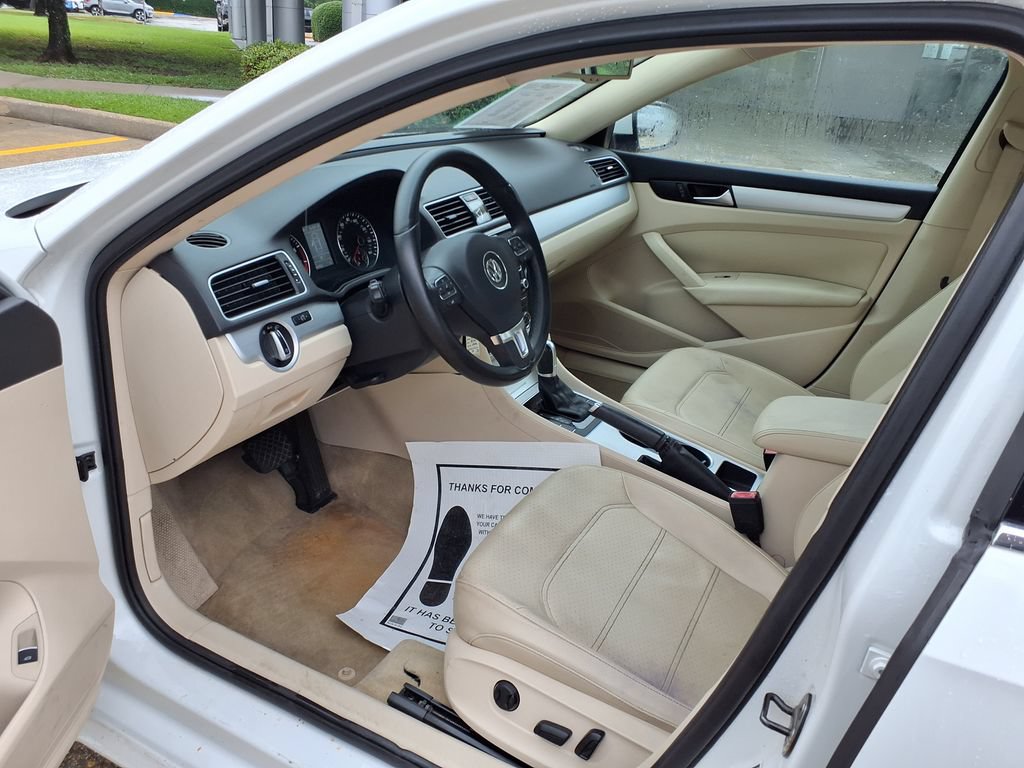 Used 2013 Volkswagen Passat 2.5 SE FWD image 18