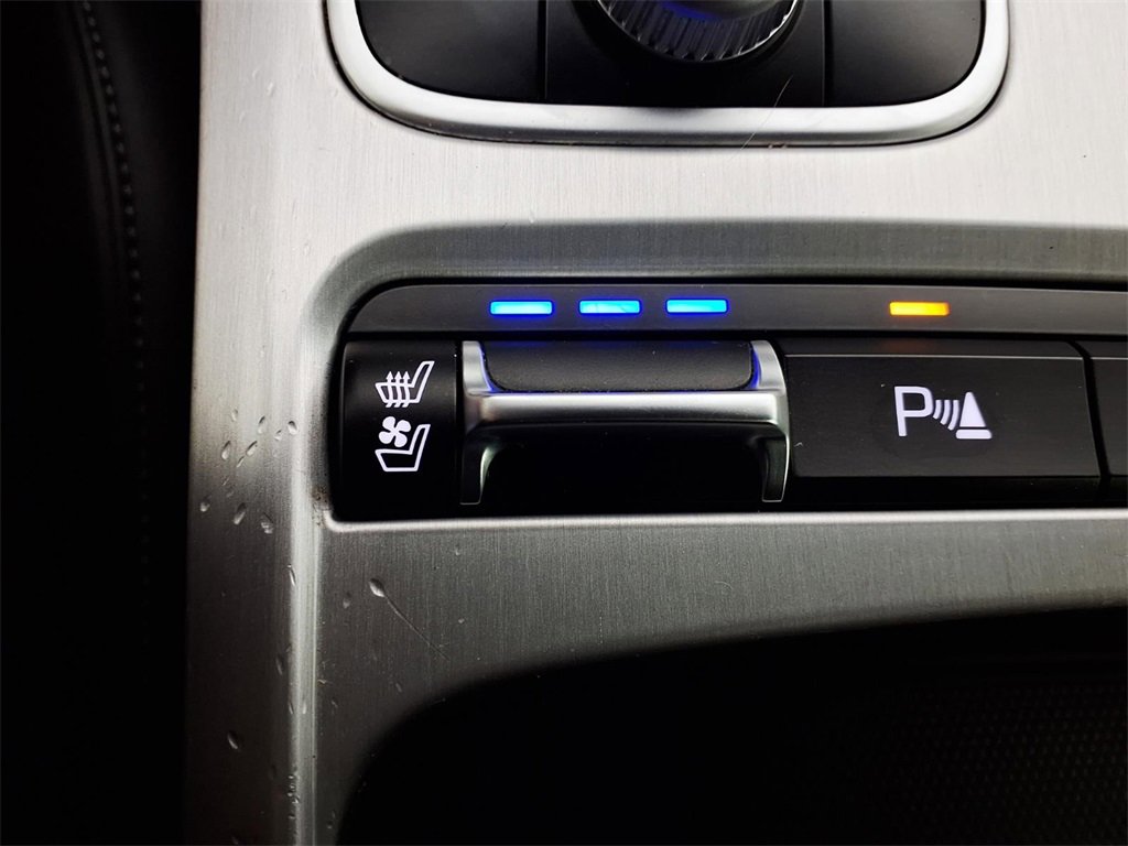 Used 2020 Kia Stinger GT2 image 16