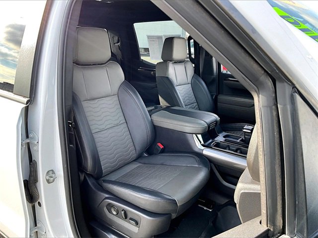 Used 2024 Chevrolet Silverado 1500 ZR2 image 11