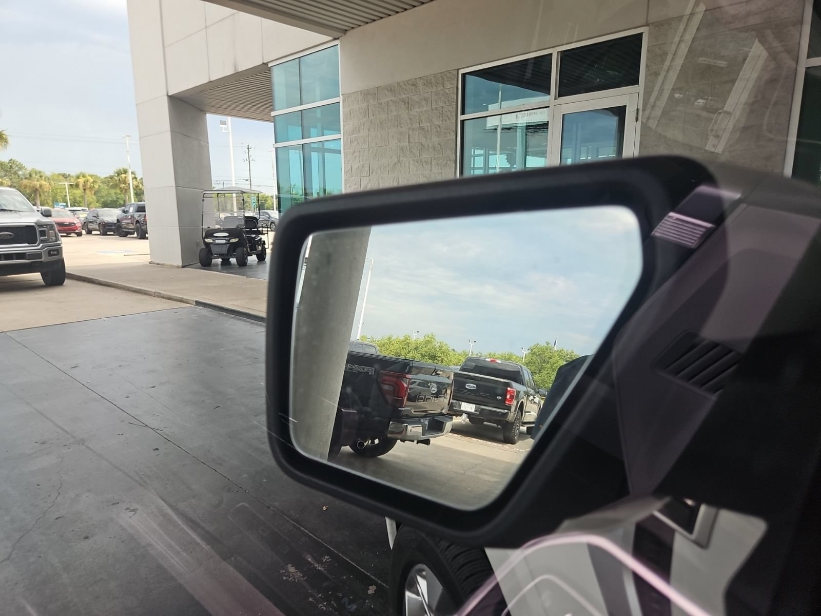 Used 2021 Ford F150 Limited AWD/4WD image 9