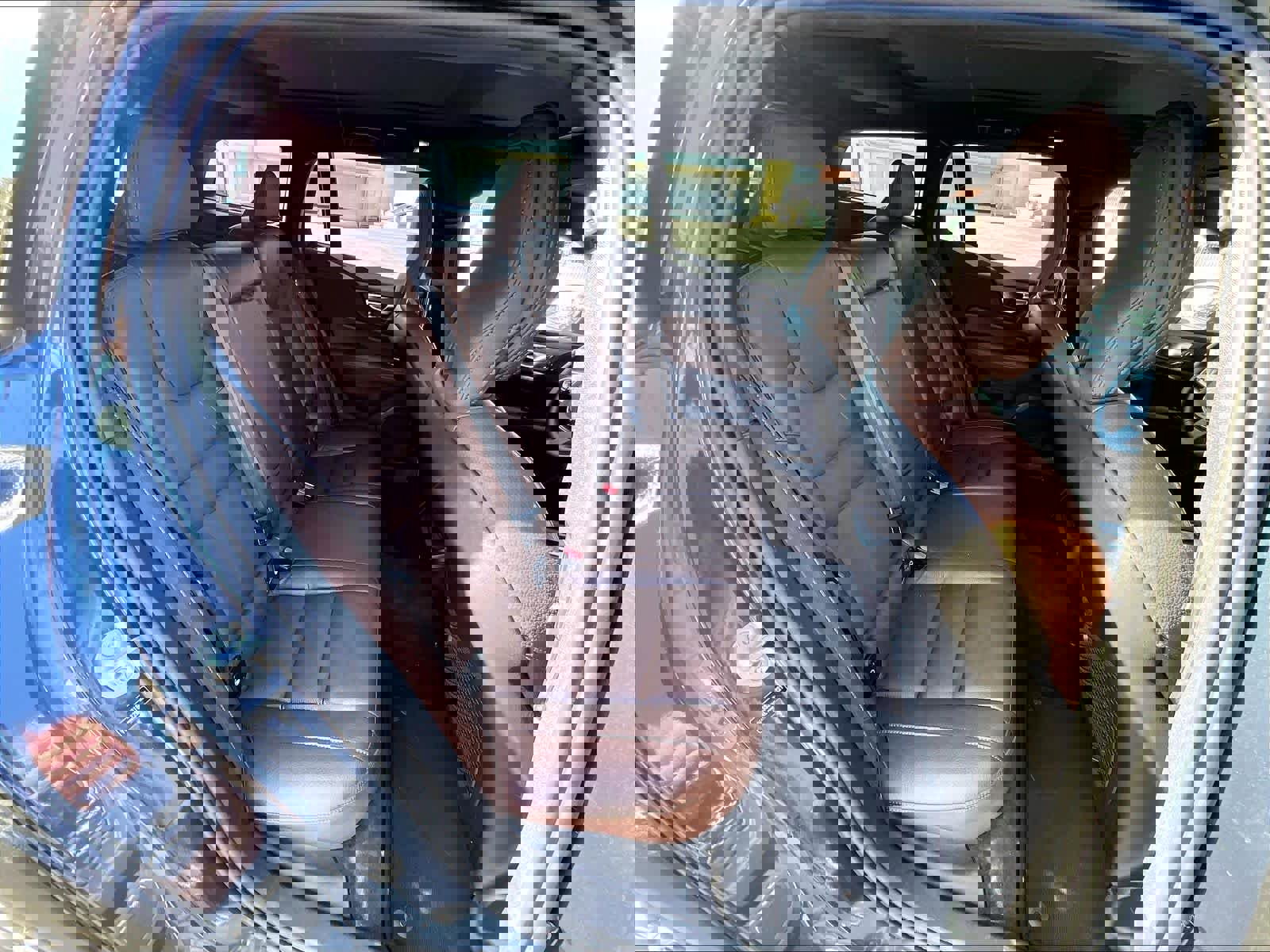 Used 2025 Volvo V60 B5 Cross Country Plus image 30