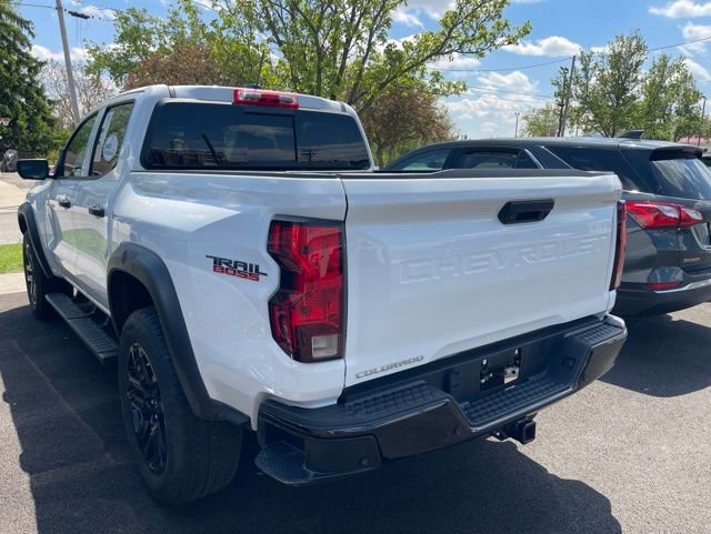 Used 2024 Chevrolet Colorado Trail Boss w/ Technology Package AWD/4WD image 4