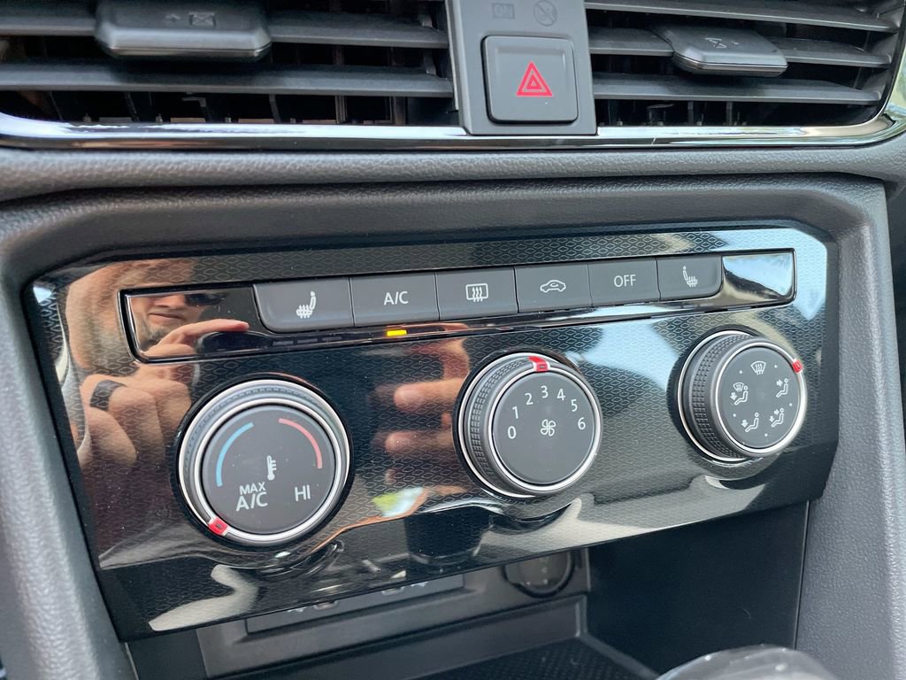 New 2025 Volkswagen Taos S image 43