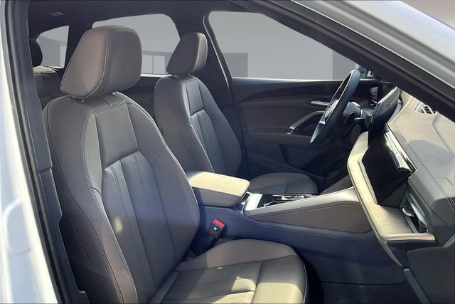 Used 2025 Audi Q5 Premium w/ Convenience Package image 29