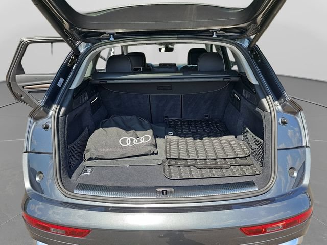 Used 2024 Audi Q5 e Premium Plus AWD/4WD image 16
