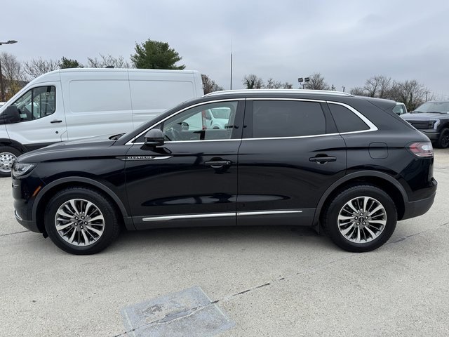 Used 2021 Lincoln Nautilus Reserve image 11