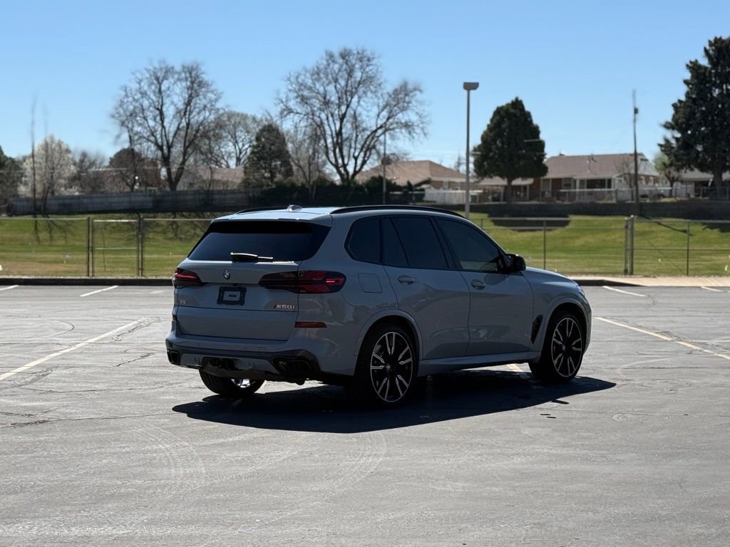 Used 2024 BMW X5 M60i image 5